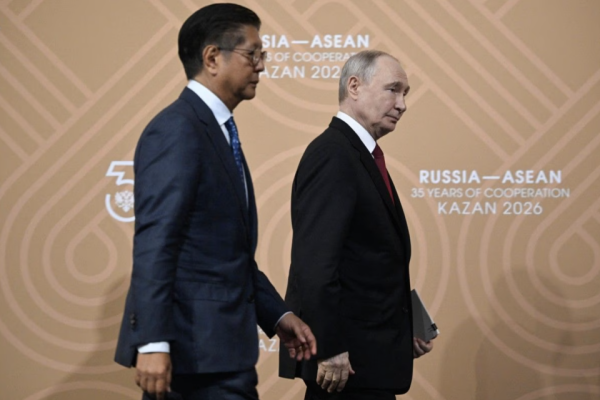 马科斯顶着压力想要的筹码，普京点头全给？俄方宣布粮食和能源全供应